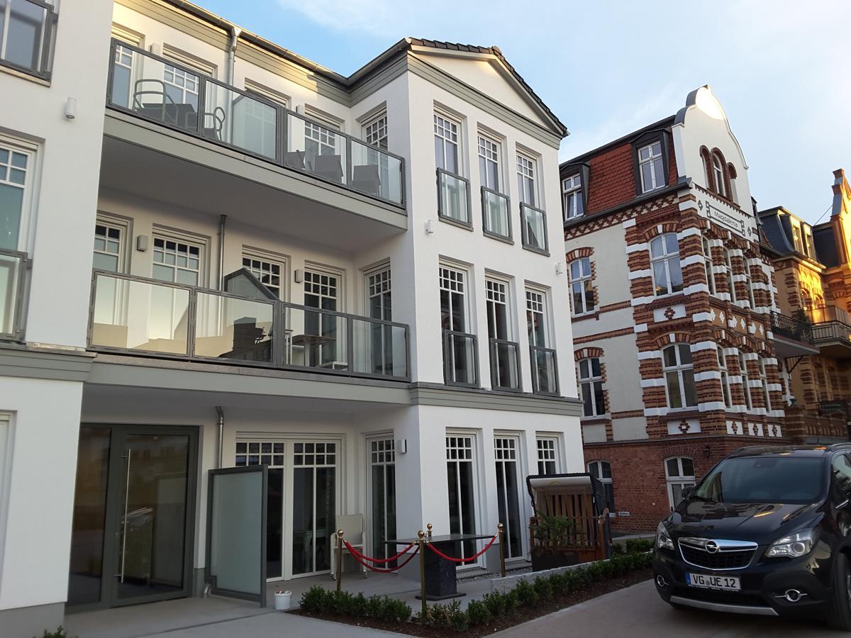 Westend-Palais 塞巴特黑灵斯多夫 外观 照片